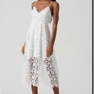 ASTR the label Women's Lace Midi Dress
